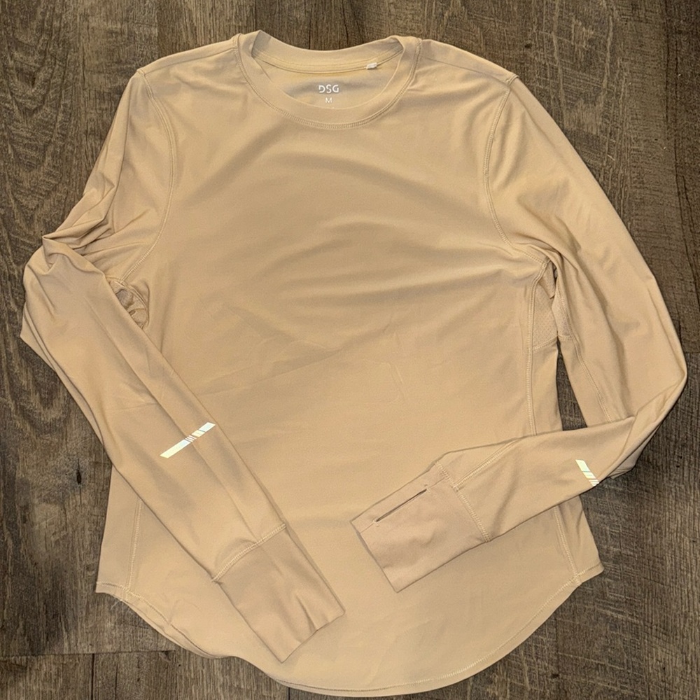 DSG workout long sleeve top